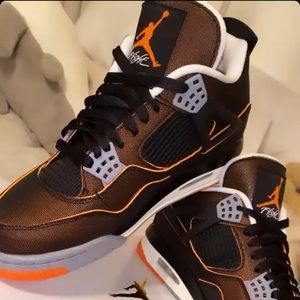 Jordan 4’s Starfish